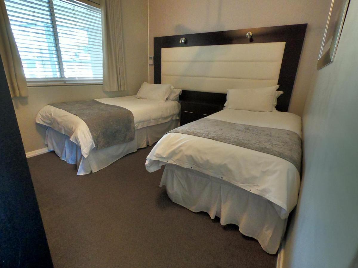 Lagoon Beach Hotel Apartments Cape Town Exterior foto