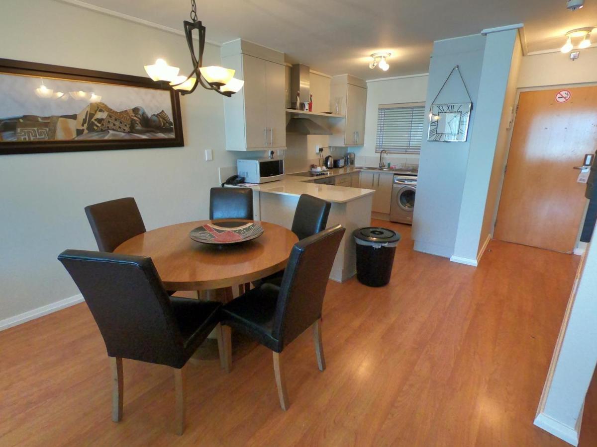 Lagoon Beach Hotel Apartments Cape Town Exterior foto