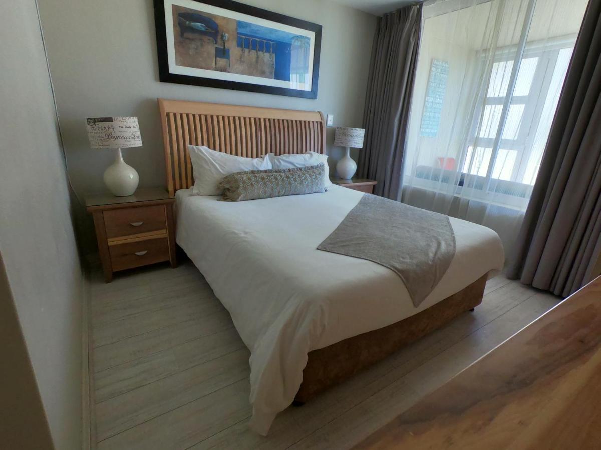 Lagoon Beach Hotel Apartments Cape Town Exterior foto